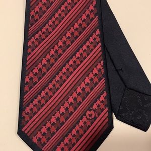 ITALIAN Silk Tie Mila Schon Appr 3.5” Made In Italy-Great Condition